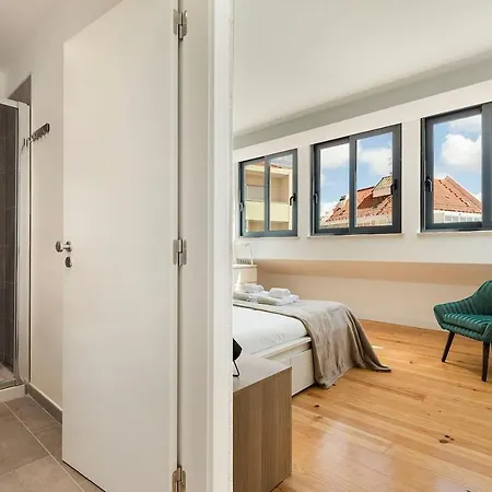 Apartment Modern W/ River And Monument View Lisbon