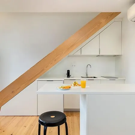 Modern W/ River And Monument View Apartment *